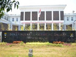 gedung-dprd-kota-bandung