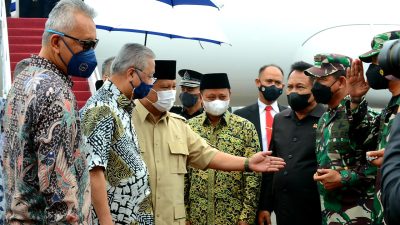 Pangdam III Siliwangi Dampingi Menhan RI Saat Kunjungan PM Malaysia Di Bandung