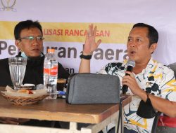 Arif Hamid Rahman Sosialisasikan Raperda RTRW Provinsi Jabar Dihadapan Foslimits