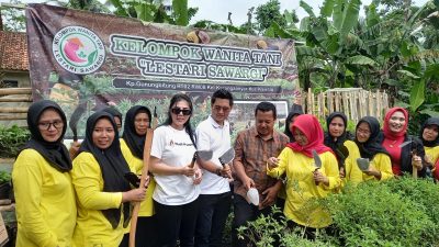 Bantu Alat Tani KWT Lestari Sawargi, Bentuk Dukungan Dadan Tri Yudianto Sadar Inflasi