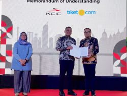 Kolaborasi tiket.com dan KCIC, Mudahkan Pembelian Tiket Kereta Cepat Jakarta Bandung