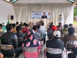 Saat Reses, Warga Cibeber Cimahi Keluhkan Soal Pendidikan dan UMR Kepada Arif Hamid Rahman