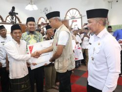 Ganjar Pranowo, Memulai Transisi Energi Lewat LPTS Rooftop di Pesantren