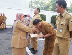 Ini Wejangan Ida Wahida untuk ASN Sekretariat DPRD Jabar yang Naik Pangkat
