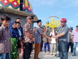 Pengusaha Muda Dadan Tri Yudianto, Bantu Kubah Besar Masjid Al-Ishlah Salopa