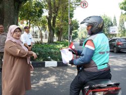 2000 Bendera Merah Putih Dibagi-bagikan Sekretariat DPRD Jawa Barat