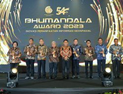 Kota Bandung Raih Penghargaan Inovasi Terbaik Pemanfaatan Informasi Geospasial di Bhumandala Award 2023