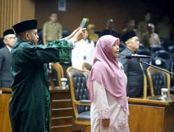 Gantikan Khairullah, Siti Marfu’ah Resmi Dilantik Menjadi Anggota DPRD Kota Bandung