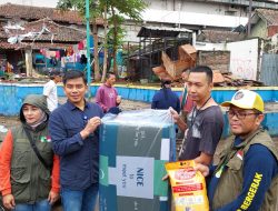 Perumda Tirtawening Pasok Air Bersih Bagi Warga Braga Terdampak Banjir Bandang