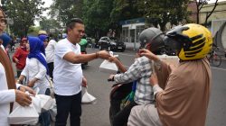Ratusan Paket Takjil Dibagikan PWI Pokja Kota Bandung Ludes tak Tersisa