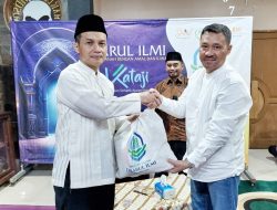 Bakti Sosial, 100 Paket Sembako dan Kadedeuh Asatidz Berhasil Disalurkan MT Daarul Ilmi