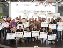 Silaturahmi Antara Ketua DPRD Jawa Barat Bersama Wartawan Berlimpah Doorprise