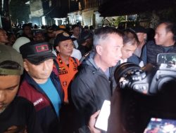 Diskar PB Kota Bandung Berhasil Menutup Pipa PDAM yang Meledak di Cibangkong