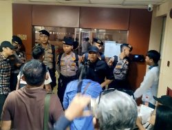 Dukung Keputusan Dewan Pers, Kubu PWI Hasil KLB Gembok Kantor PWI Pusat