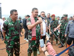 TNI AD Bersatu dengan Alam, Kasad Tanam Pohon Buah di Lahan PTPN Gunung Hejo Darangdan Purwakarta