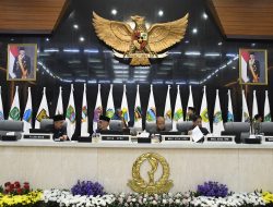 Tok! DPRD Jabar Sahkan Penetapan KPU tentang Pasangan Cagub dan Cawagub Terpilih 2024-2030
