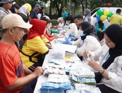 Happening Art Digelar BAZNAS Jabar Melayani Kesehatan Gratis & Borong Dagangan UMKM