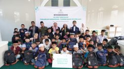 56 Anak Yatim Santri di Pesantren Tahfidz Quran Al Muqarrabun Dapat Bantuan dari Baznas Jabar