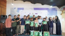 Di Hari Anak Nasional, BAZNAS Jabar Salurkan Sembako dan Sedekah Gizi untuk Santri