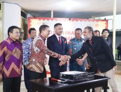 Sambut HUT ke 80 RI, Koleksi Prangko 79 Tokoh BPUPKI dan Gedung Sejarah Diluncurkan