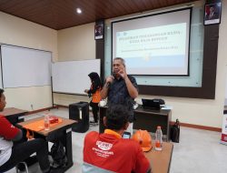 64 Satgas DPRKPP Surabaya Ikuti Pelatihan Pemasangan Baja Ringan dan Atap UPVC DR. SHIELD