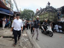 Farhan Instruksikan DLH Kota Bandung Percepat Penanganan Penumpukan Sampah