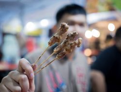 Penataan Kawasan Street Food Cikuray Berdampak Naiknya Omzet Pedagang hingga 70 Persen