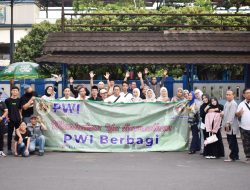Di Ramadhan 1447 H, Pokja PWI Kota Bandung Salurkan 2000 Lebih Takjil Gratis