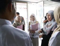 Siti Muntamah Menilai Kesiapan Pos Pelayanan Kesehatan di Rest Area KM 125 Berjalan Baik