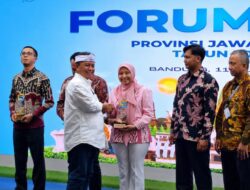 Komitmen Hadirkan Manfaat Bagi Masyarakat, Solusi Bangun Indonesia Sabet Penghargaan di Forum CSR Jawa Barat 2026