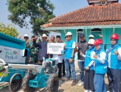 PLN UP2B Jabar Dukung Ketahanan Pangan Melalui Program TJSL di Desa Mekarsari Ciparay