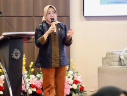 Seminar National Public Administration Student Summit, Nina Fitriana Sutadi Kupas Legislasi Hijau